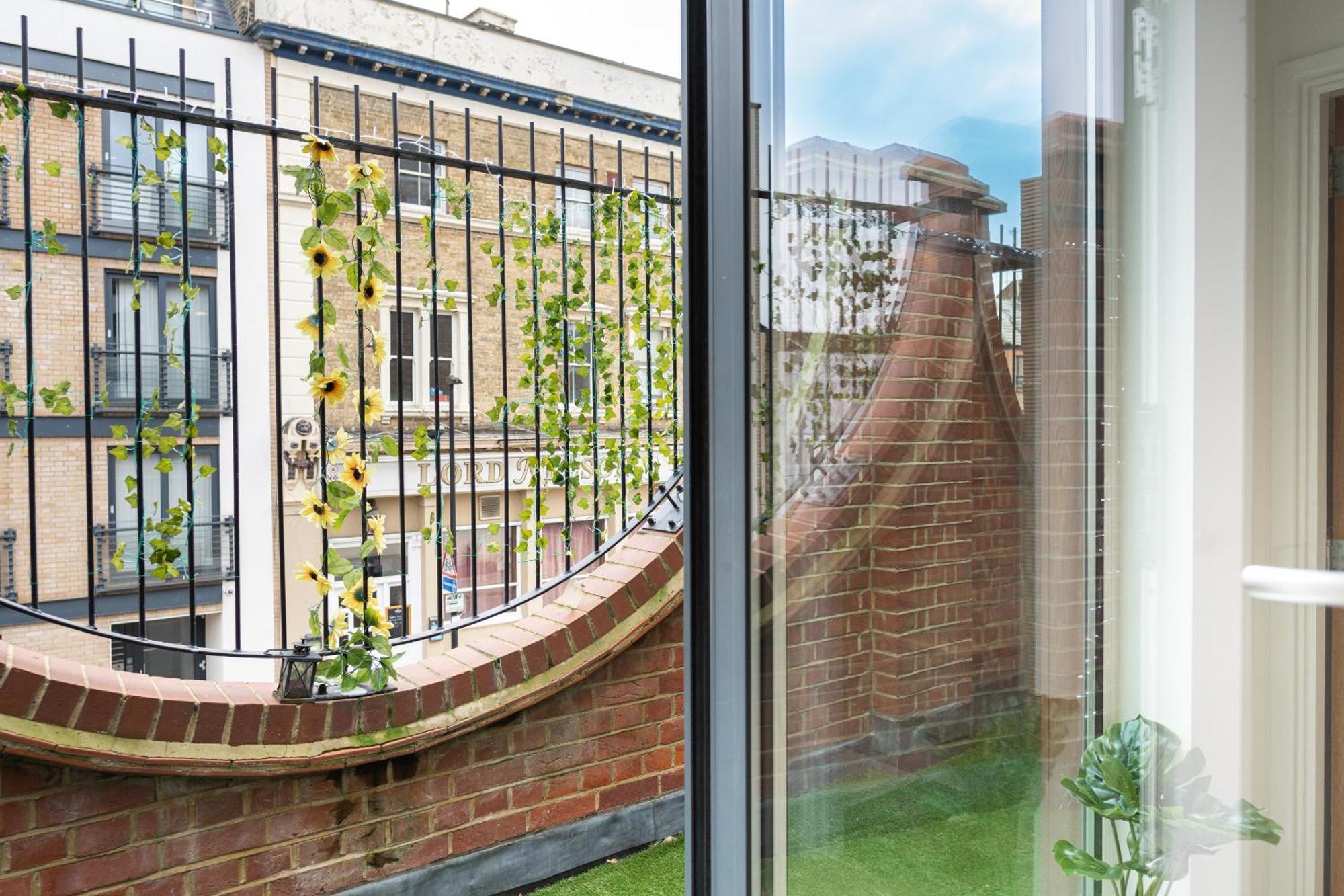Bartlett House With Terrace Near Greenwich Holiday home